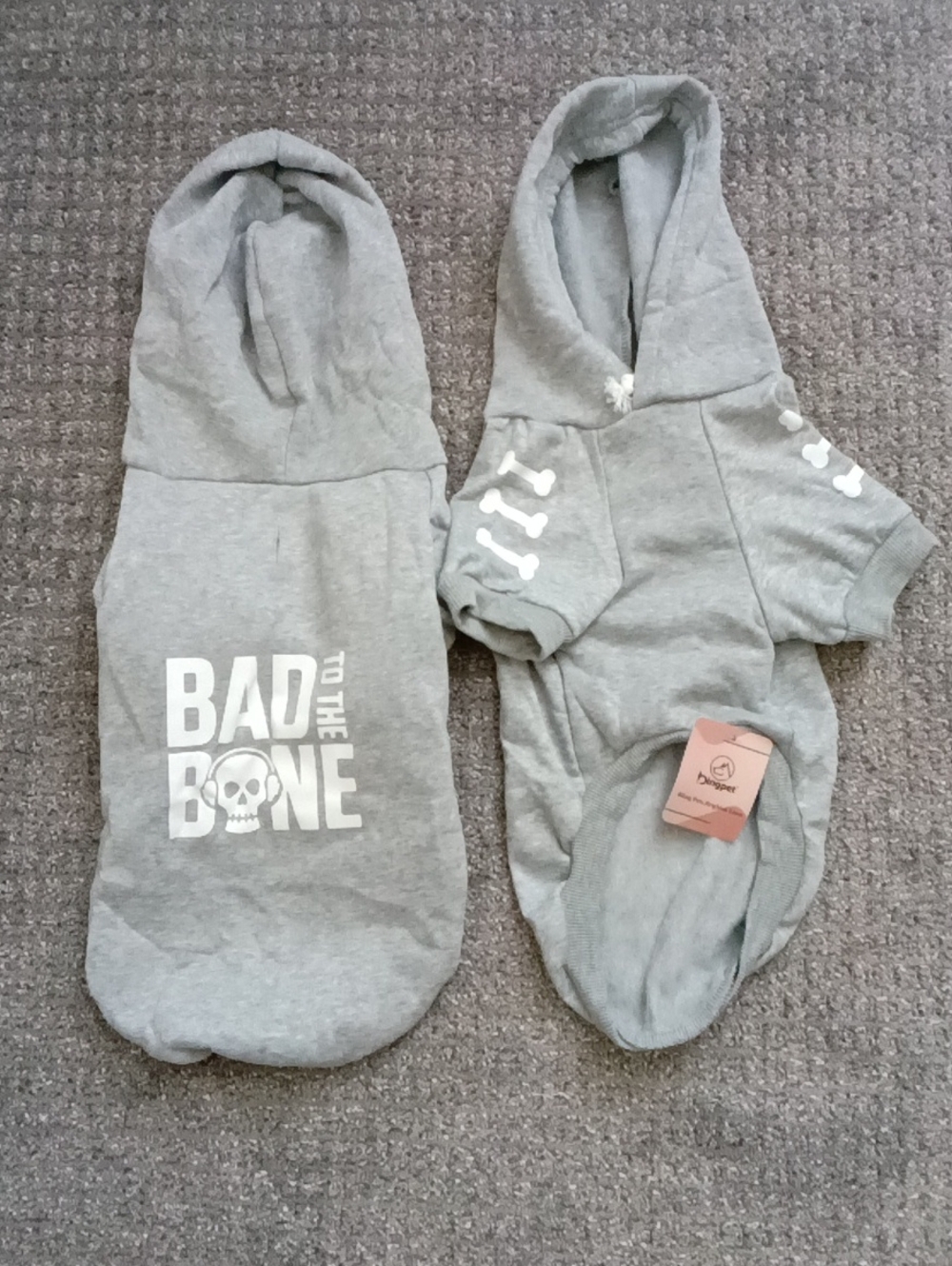 Gray "Bad to the Bone" Dog 🐶 Hoodie Size M